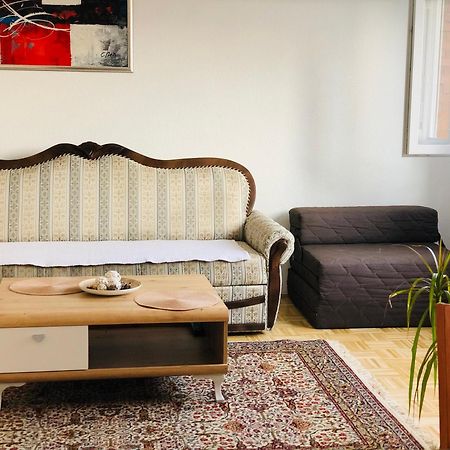 Apartment Etna! Near To Airport Saraievo Exterior foto