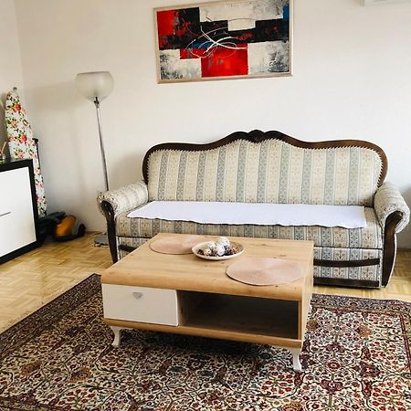 Apartment Etna! Near To Airport Saraievo Exterior foto